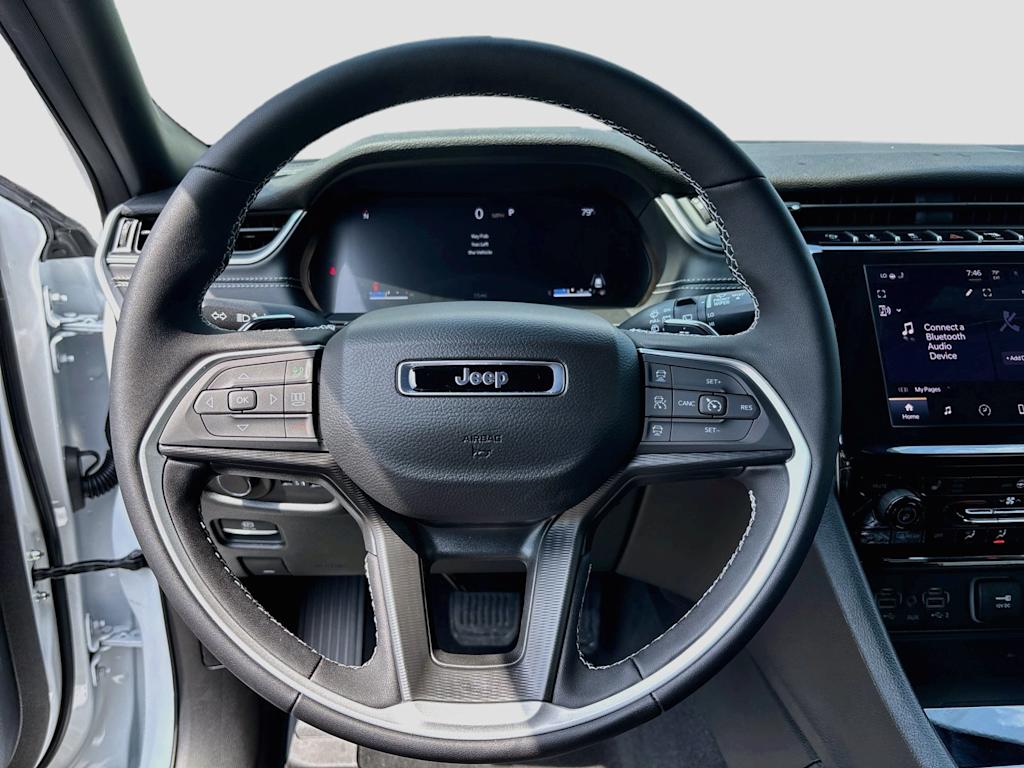 Thumbnail: 2026 Jeep Grand Cherokee L - 9