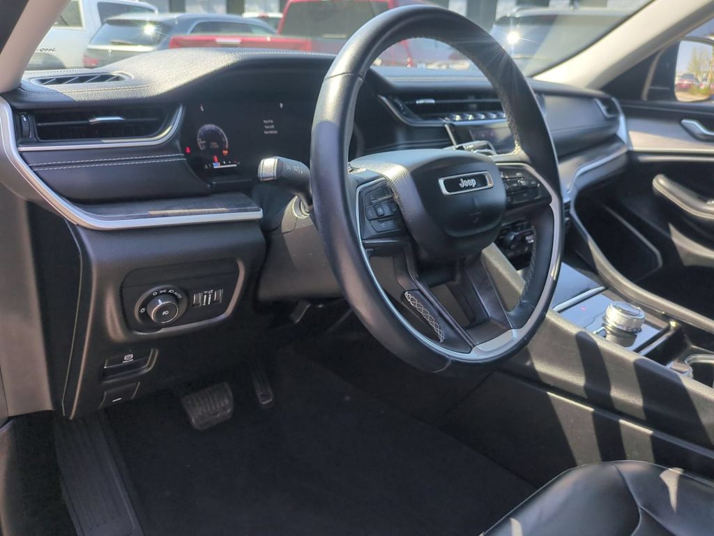 Thumbnail: 2021 Jeep Grand Cherokee L - 2