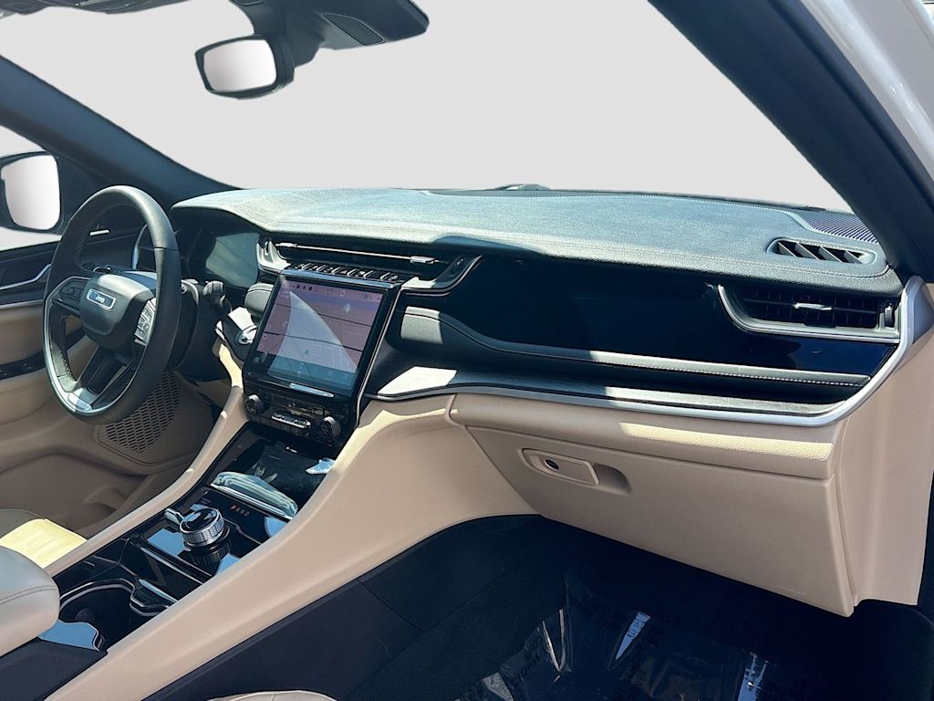 Thumbnail: 2023 Jeep Grand Cherokee L - 14