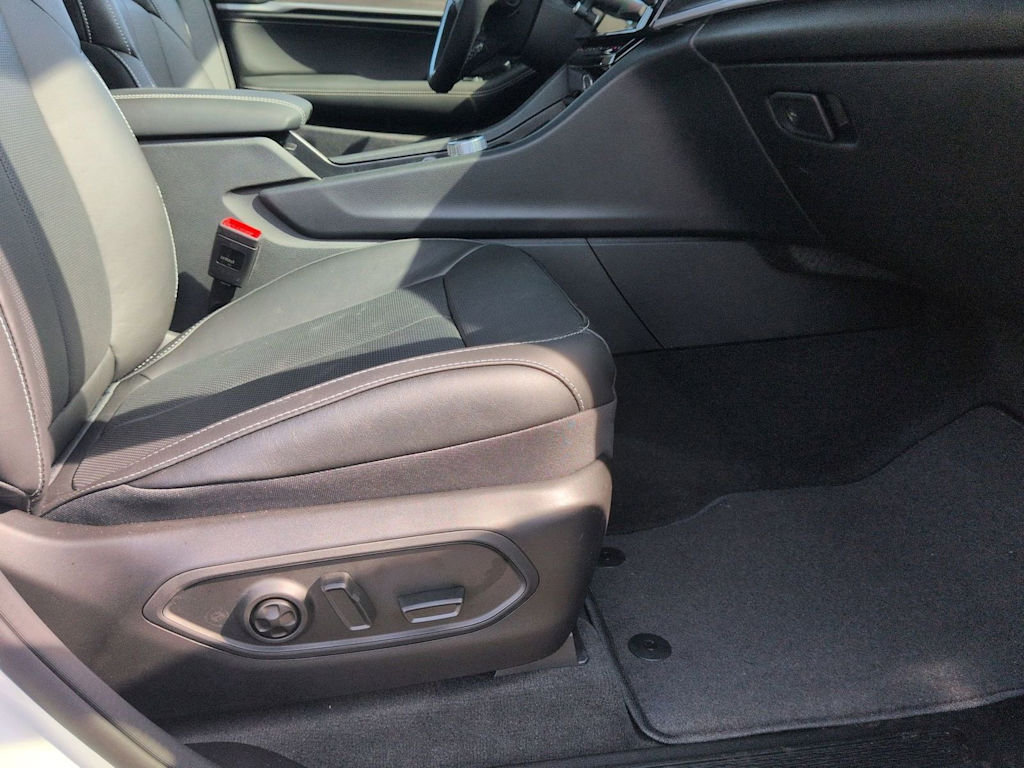 Thumbnail: 2026 Jeep Grand Cherokee L - 14