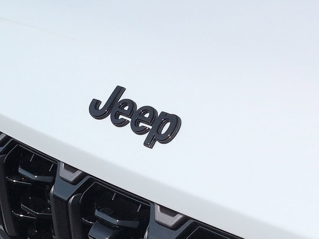 Thumbnail: 2026 Jeep Grand Cherokee L - 7