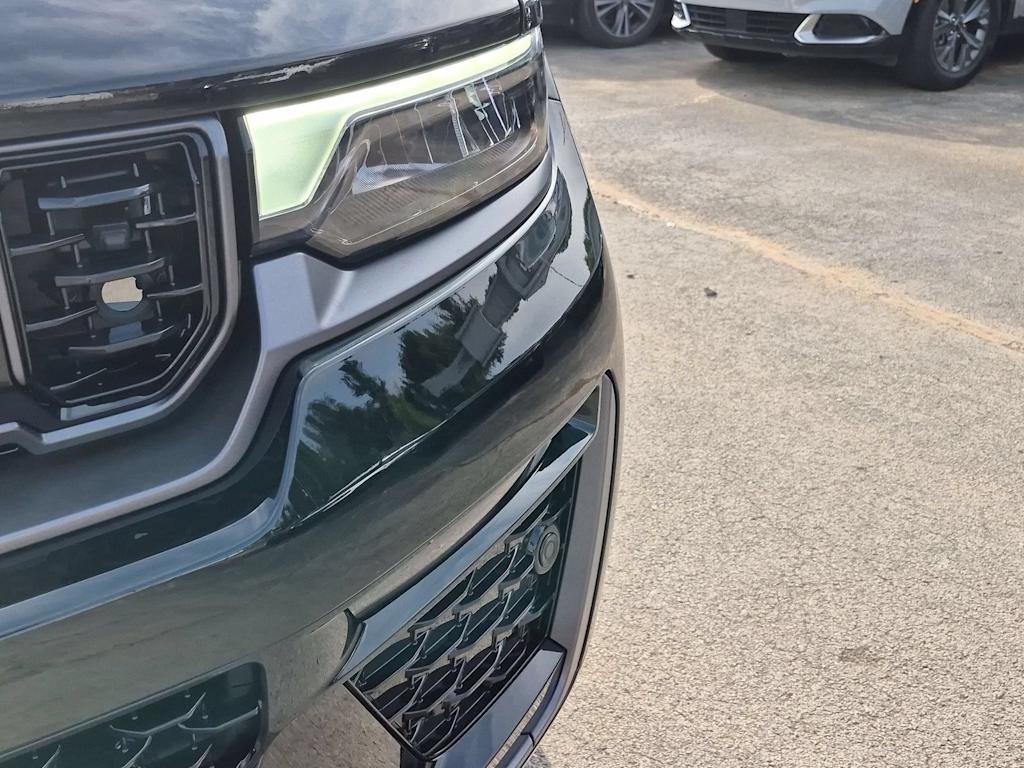 Thumbnail: 2026 Jeep Grand Cherokee L - 21