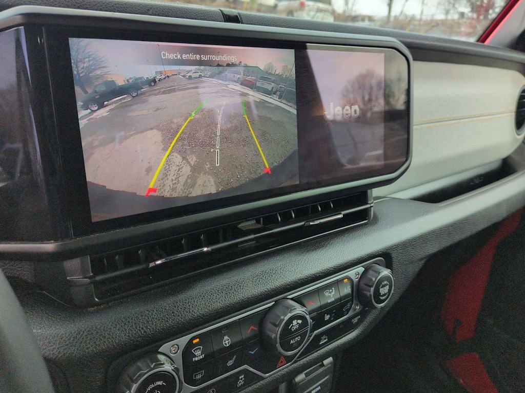 Thumbnail: 2024 Jeep Wrangler - 29