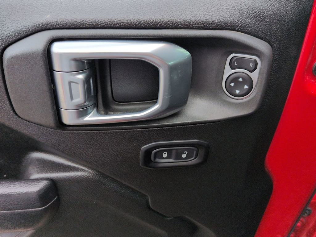 Thumbnail: 2024 Jeep Wrangler - 22