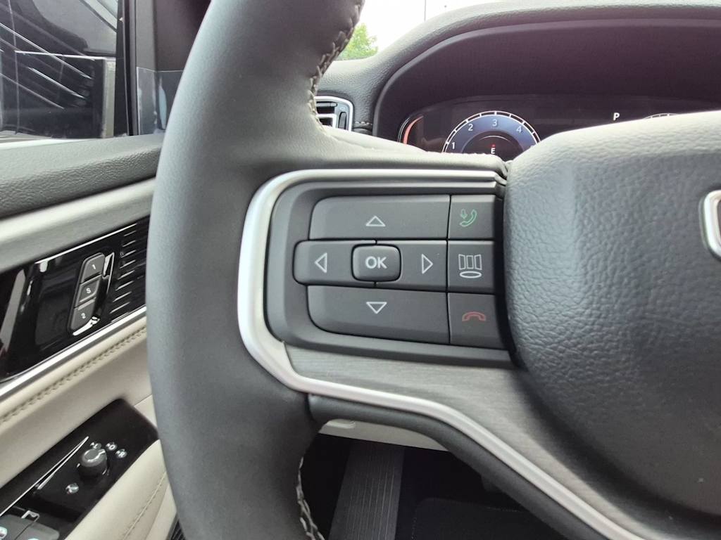 Thumbnail: 2026 Jeep Grand Wagoneer - 28