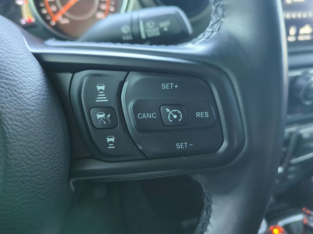 Thumbnail: 2021 Jeep Gladiator - 30