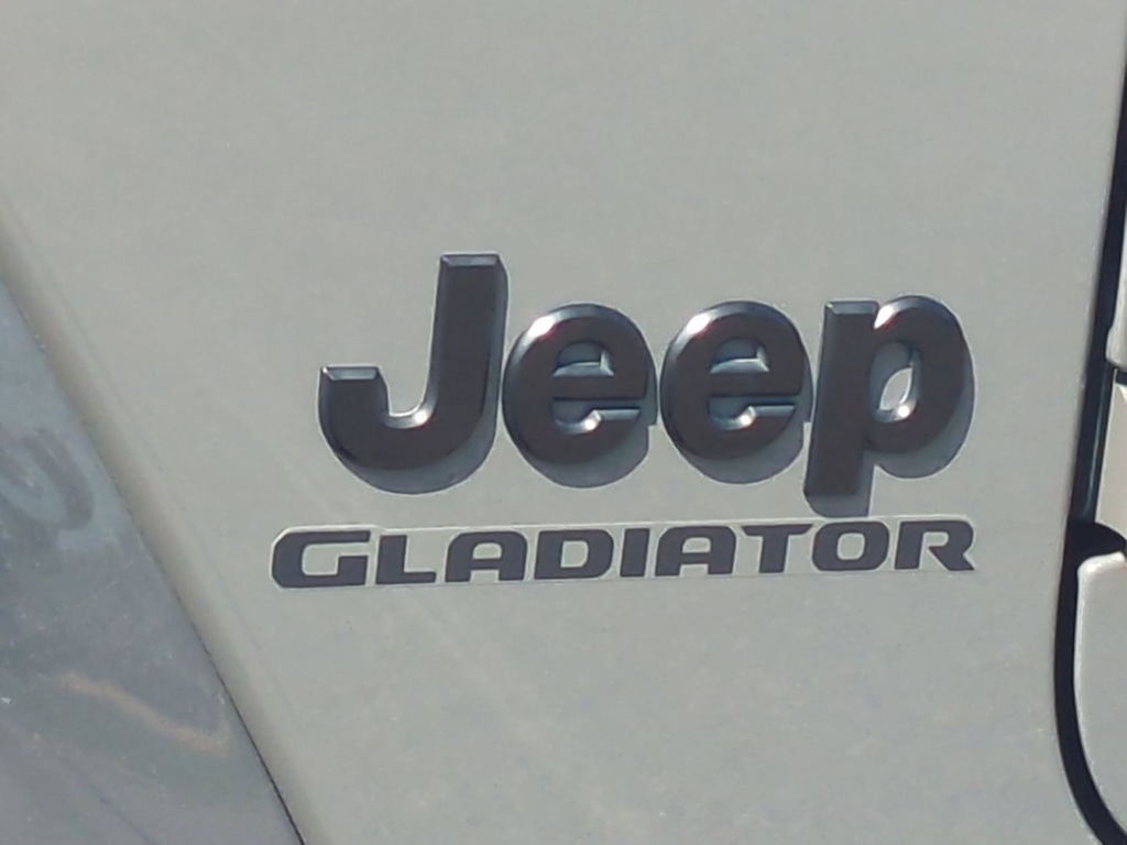 Thumbnail: 2021 Jeep Gladiator - 7