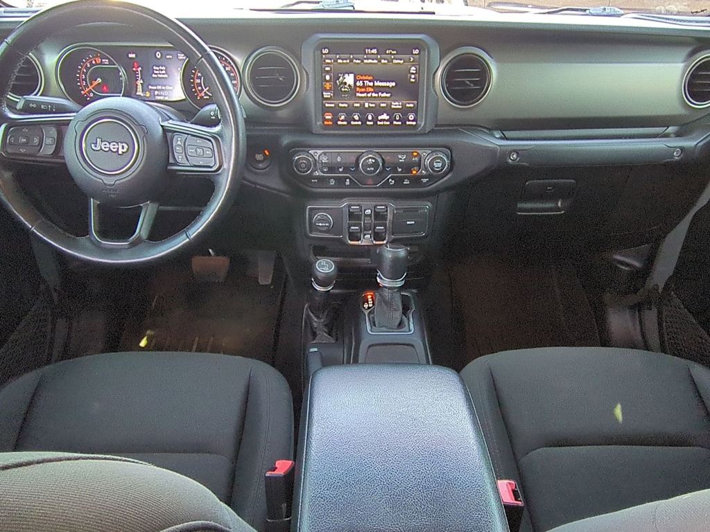 Thumbnail: 2021 Jeep Gladiator - 10