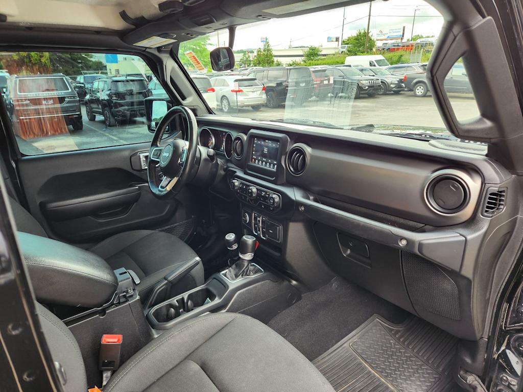 Thumbnail: 2020 Jeep Gladiator - 12