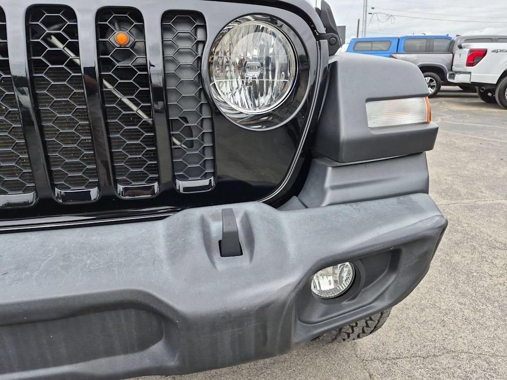 Thumbnail: 2020 Jeep Gladiator - 3