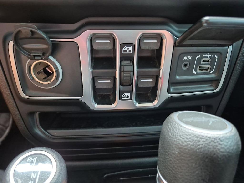 Thumbnail: 2020 Jeep Gladiator - 28