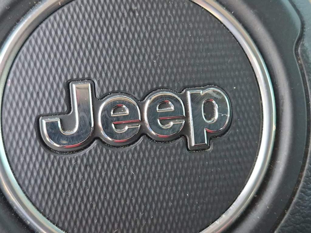 Thumbnail: 2020 Jeep Gladiator - 4
