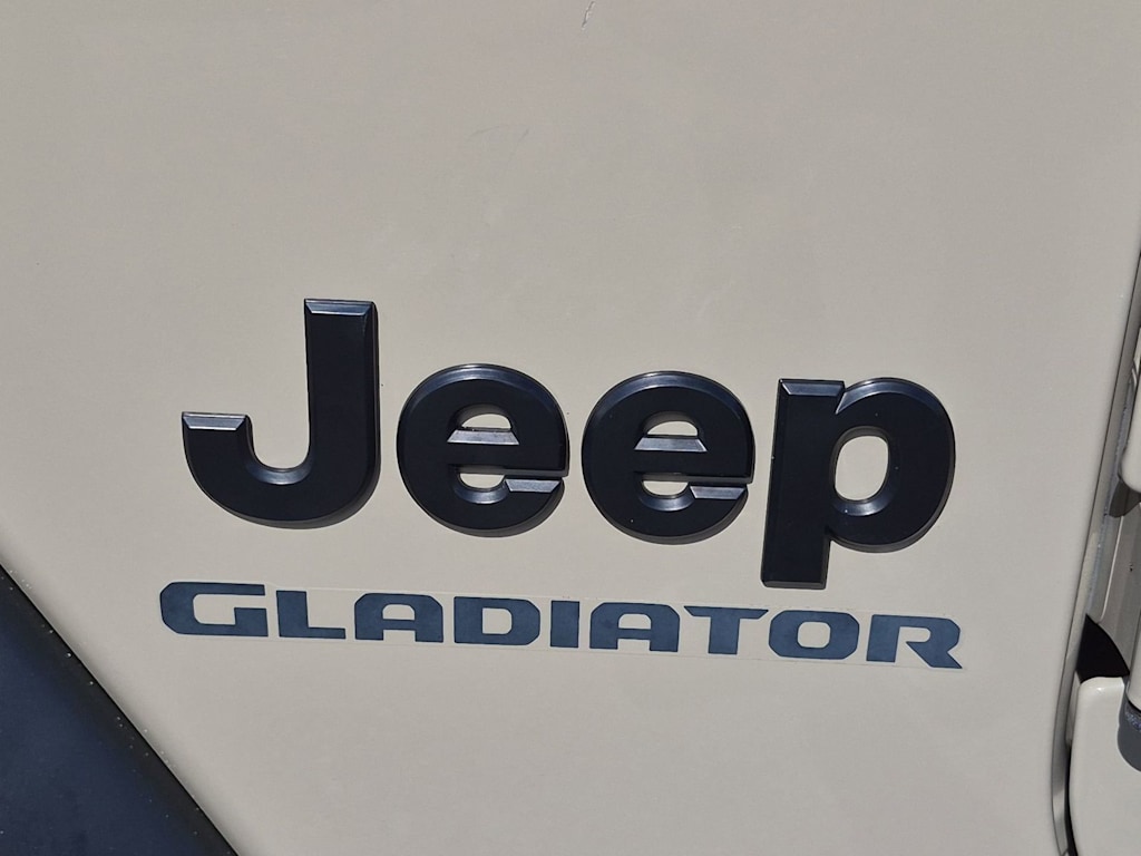 Thumbnail: 2020 Jeep Gladiator - 7