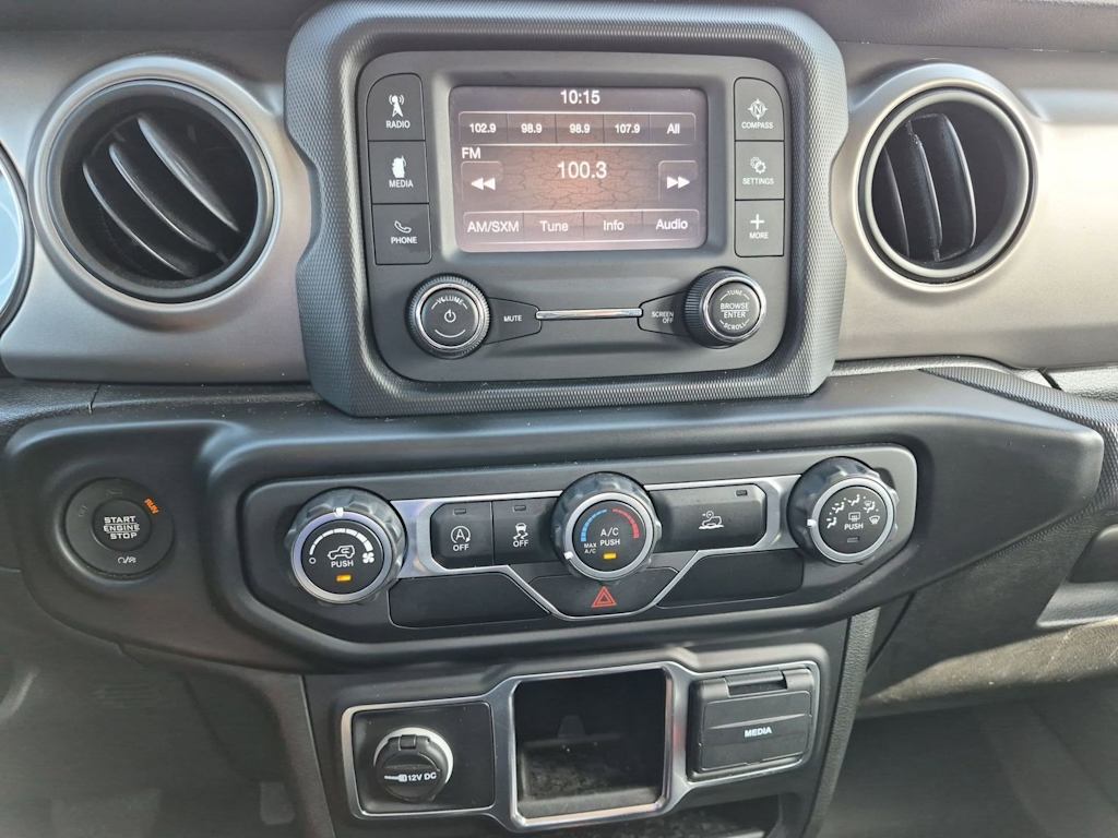 Thumbnail: 2020 Jeep Gladiator - 12