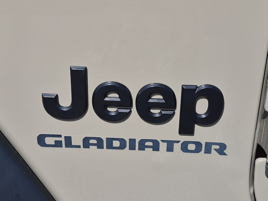 Thumbnail: 2020 Jeep Gladiator - 23