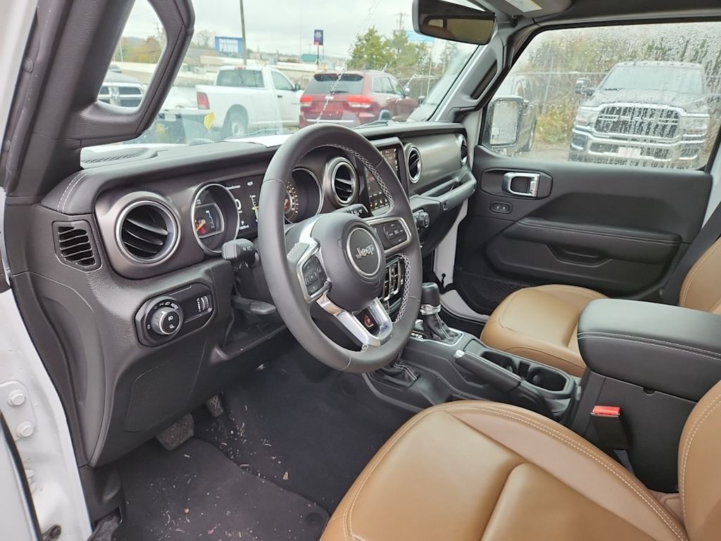 Thumbnail: 2023 Jeep Gladiator - 11