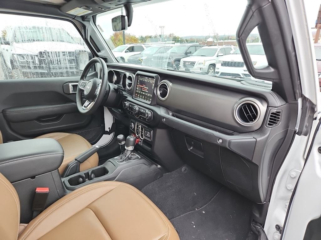 Thumbnail: 2023 Jeep Gladiator - 12