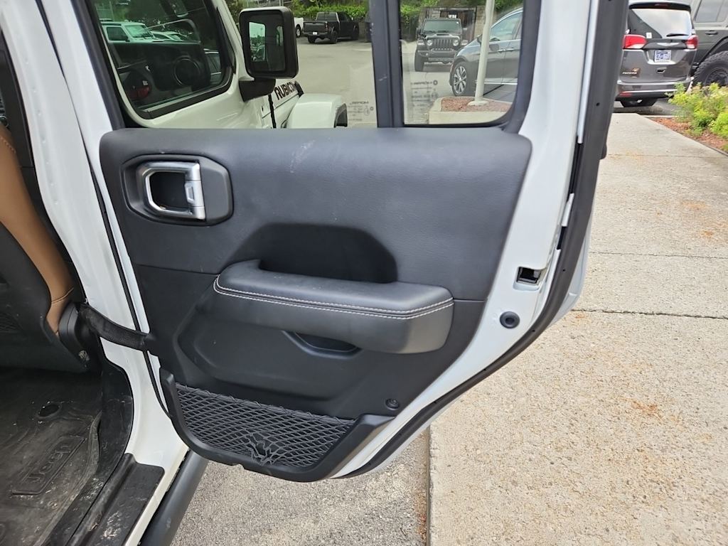 Thumbnail: 2020 Jeep Gladiator - 25