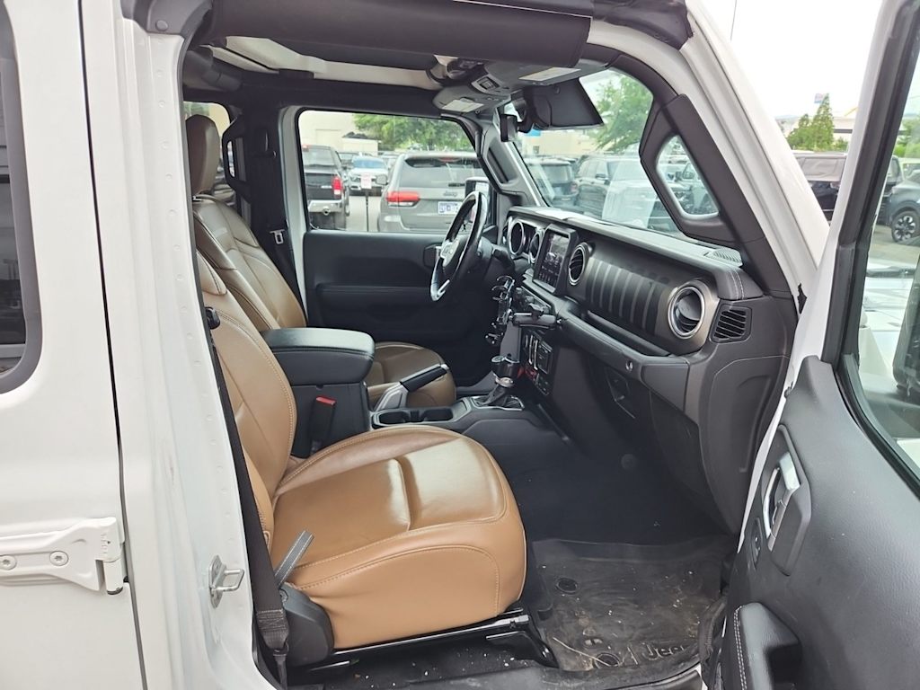 Thumbnail: 2020 Jeep Gladiator - 22