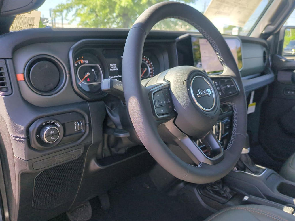Thumbnail: 2026 Jeep Gladiator - 2