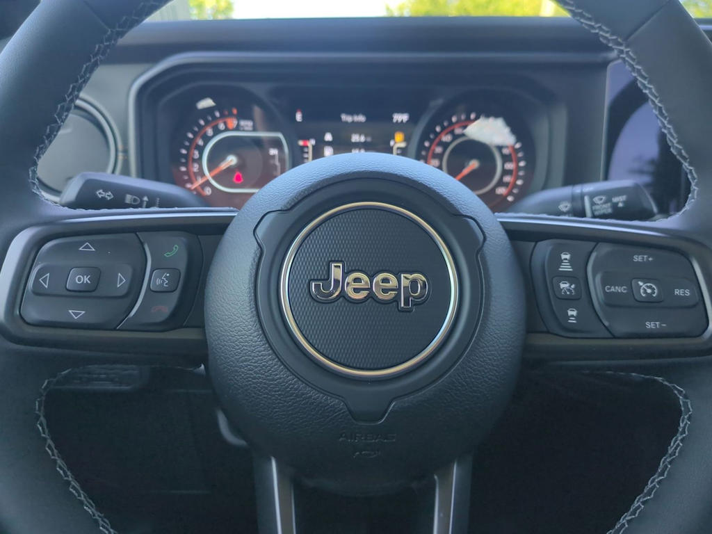 Thumbnail: 2026 Jeep Gladiator - 27