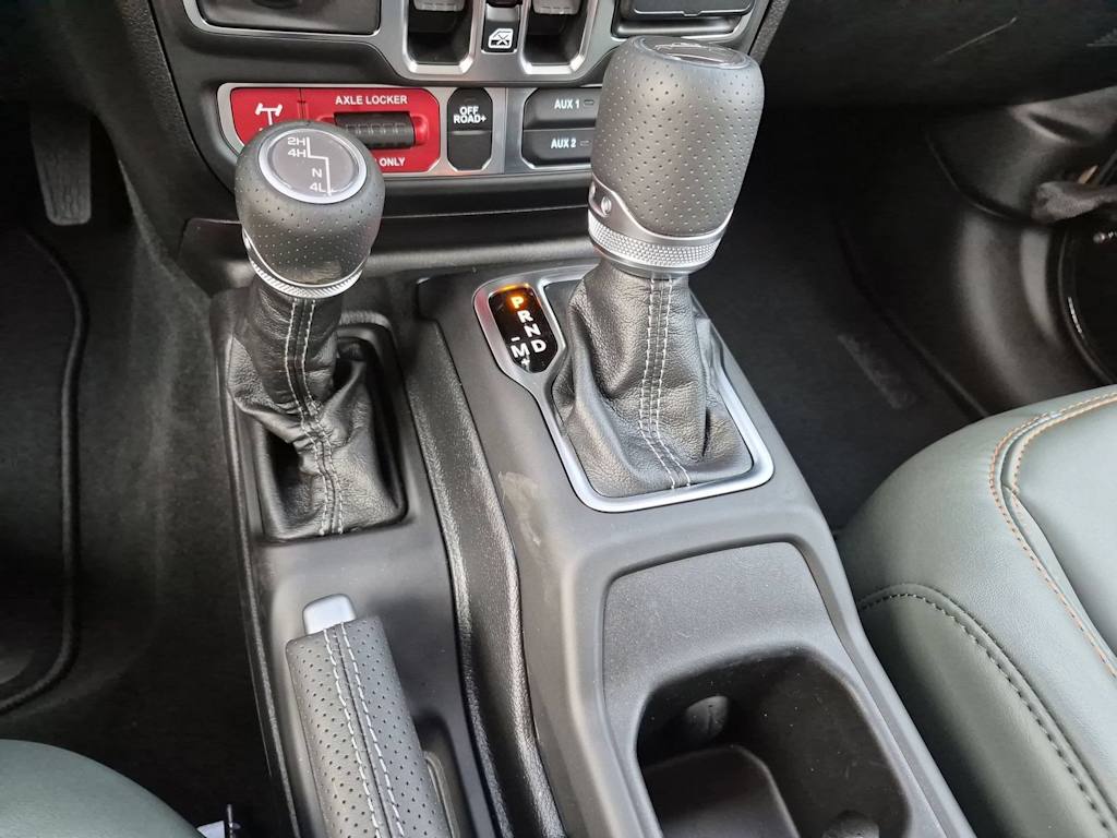 Thumbnail: 2026 Jeep Gladiator - 15