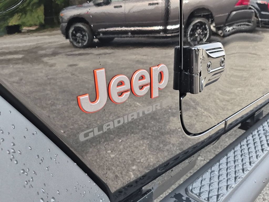 Thumbnail: 2026 Jeep Gladiator - 7