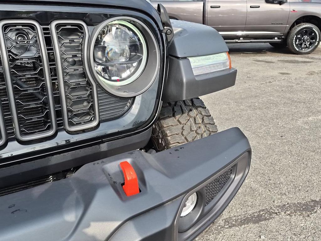 Thumbnail: 2026 Jeep Gladiator - 13