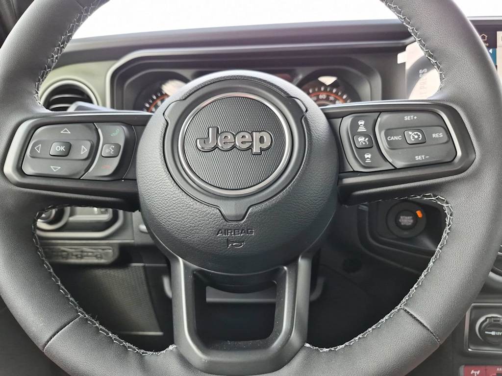 Thumbnail: 2026 Jeep Gladiator - 10