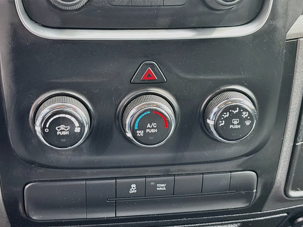 Thumbnail: 2014 RAM 1500 - 23