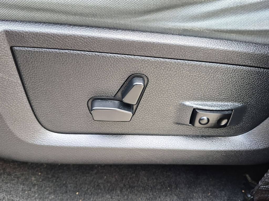 Thumbnail: 2015 RAM 1500 - 22