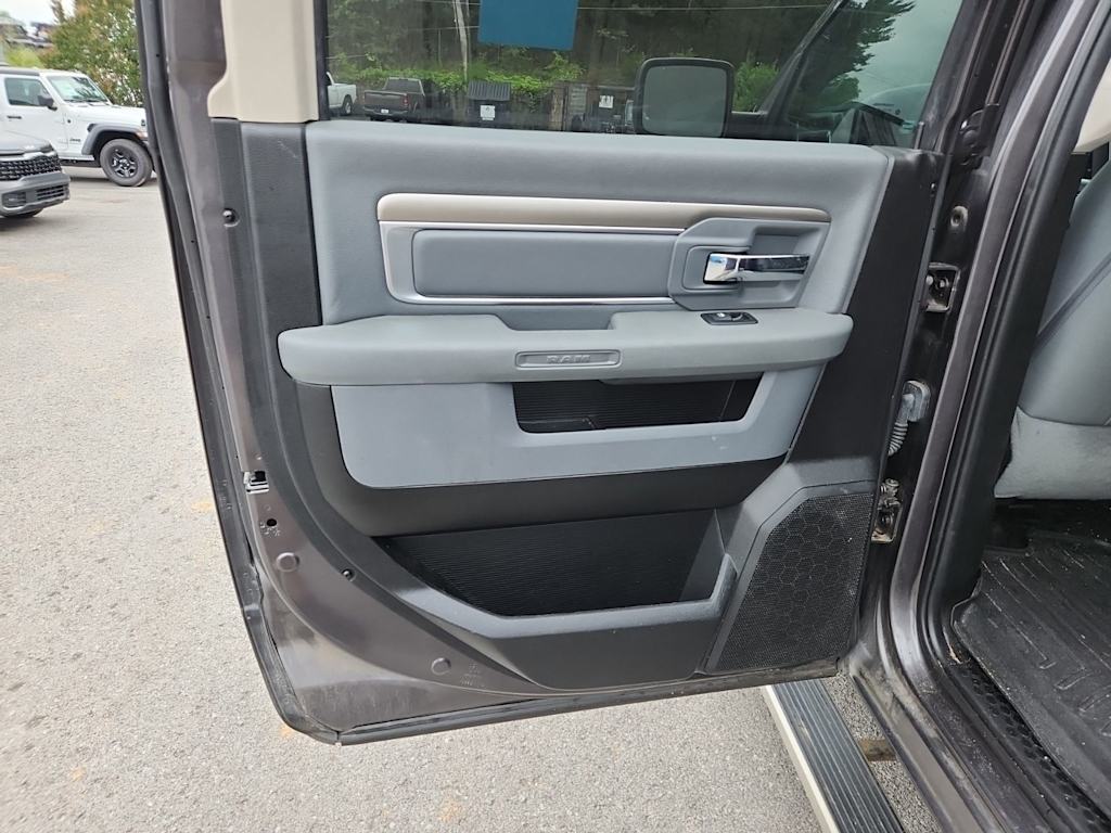 Thumbnail: 2019 RAM 1500 - 26
