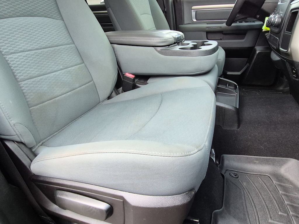 Thumbnail: 2019 RAM 1500 - 11