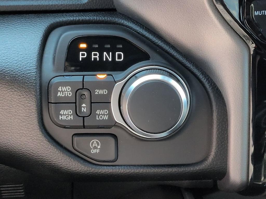 Thumbnail: 2026 RAM 1500 - 36