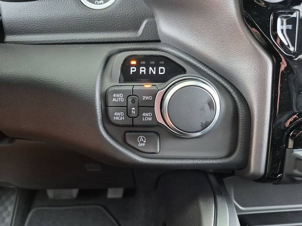 Thumbnail: 2026 RAM 1500 - 37