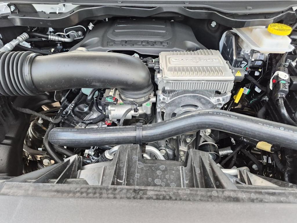 Thumbnail: 2026 RAM 1500 - 9