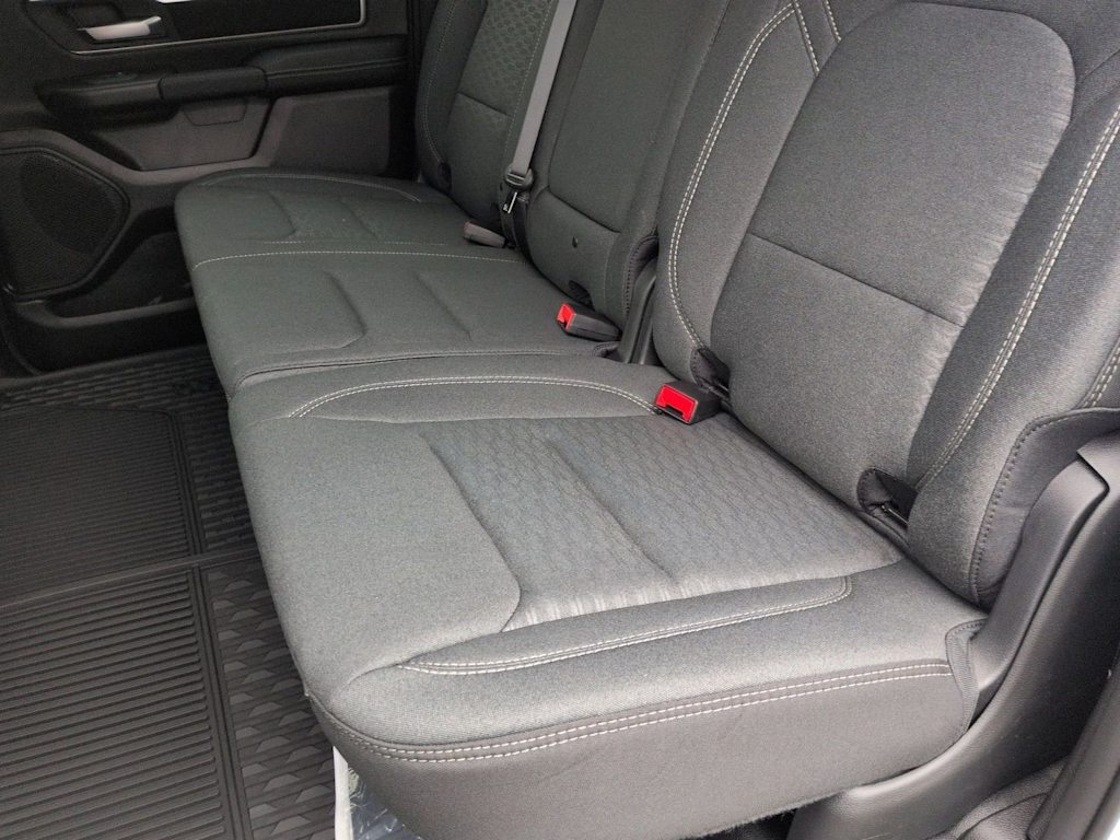 Thumbnail: 2026 RAM 1500 - 10