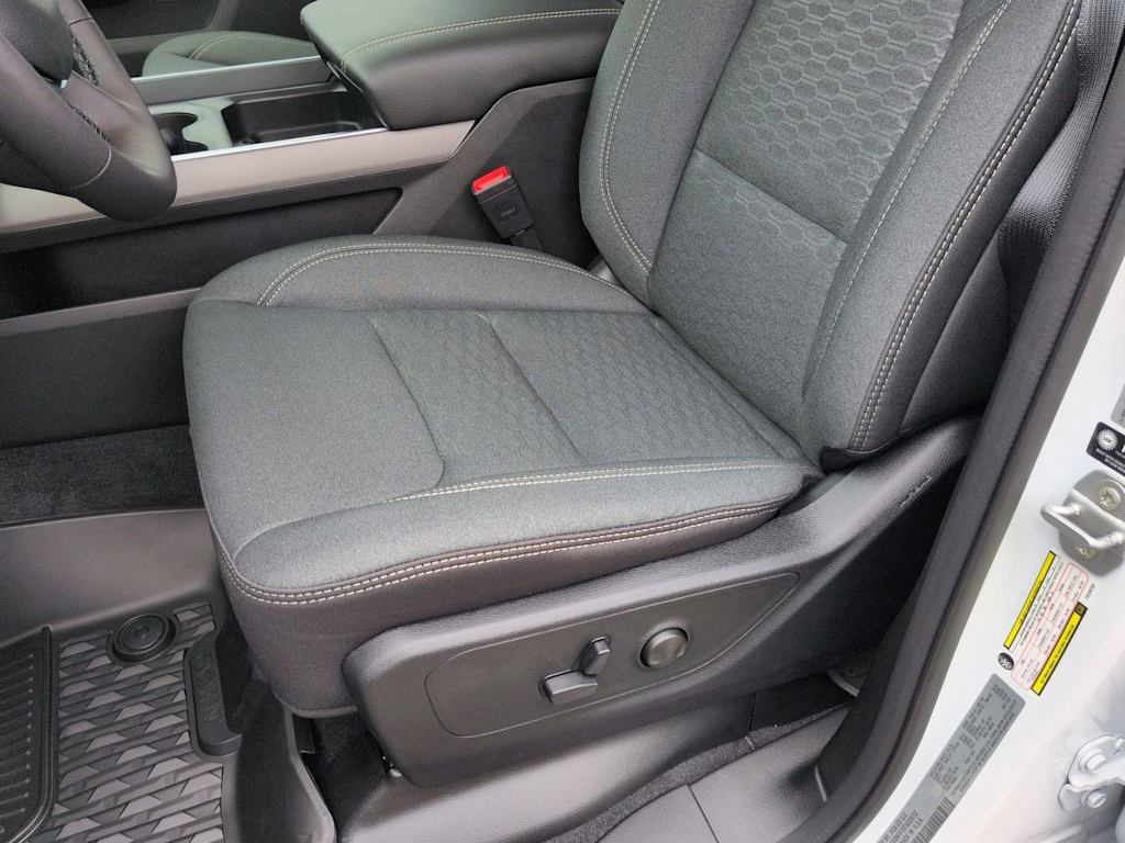 Thumbnail: 2026 RAM 1500 - 21