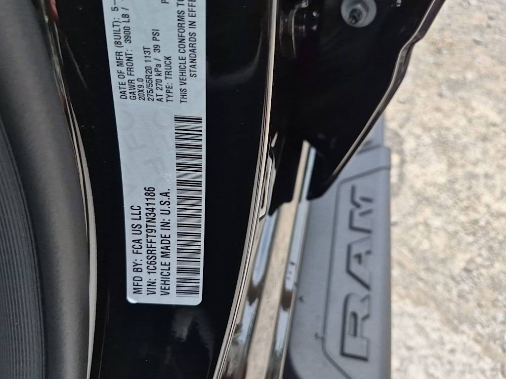 Thumbnail: 2026 RAM 1500 - 18