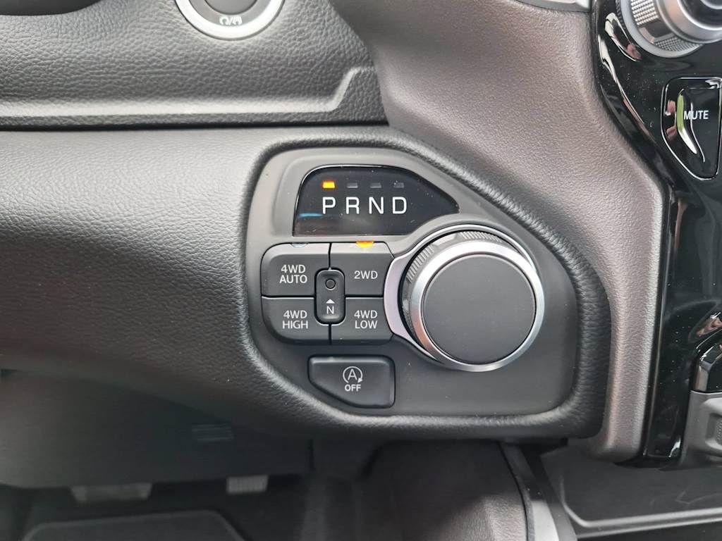 Thumbnail: 2026 RAM 1500 - 36