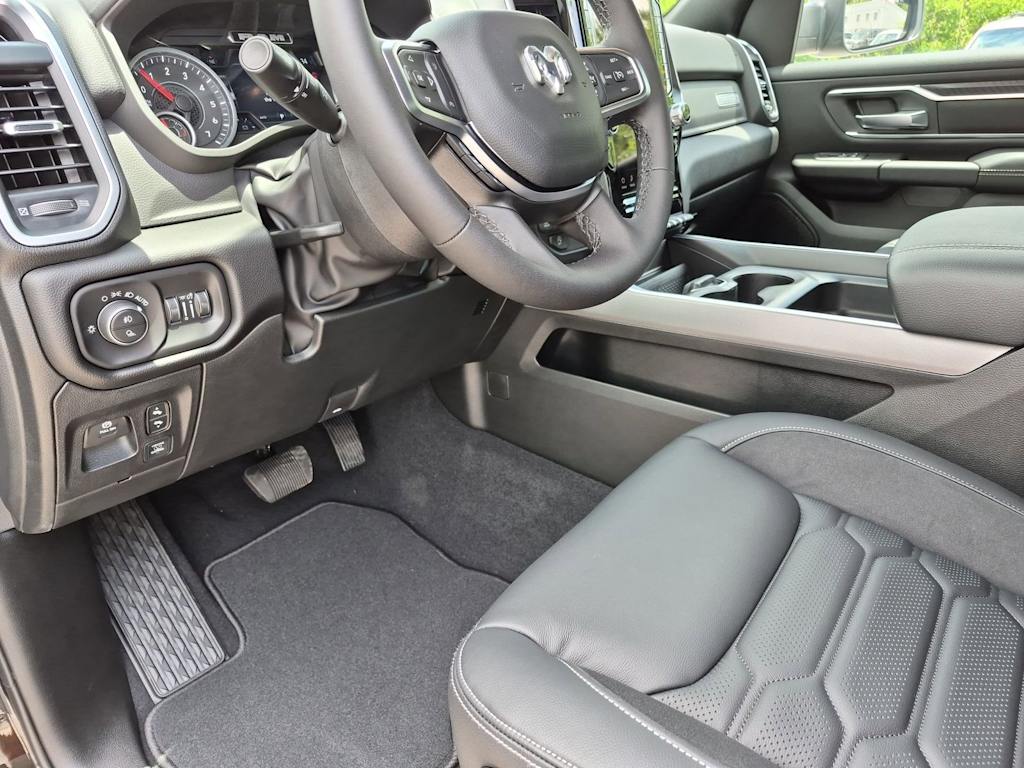 Thumbnail: 2026 RAM 1500 - 2