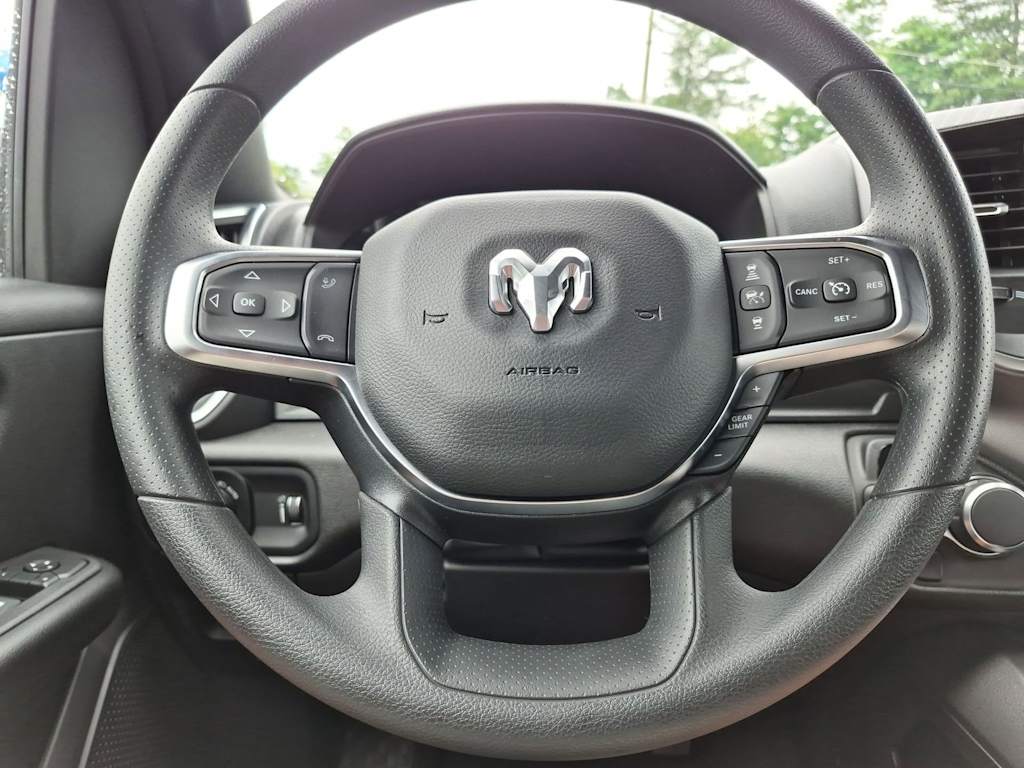 Thumbnail: 2026 RAM 1500 - 10