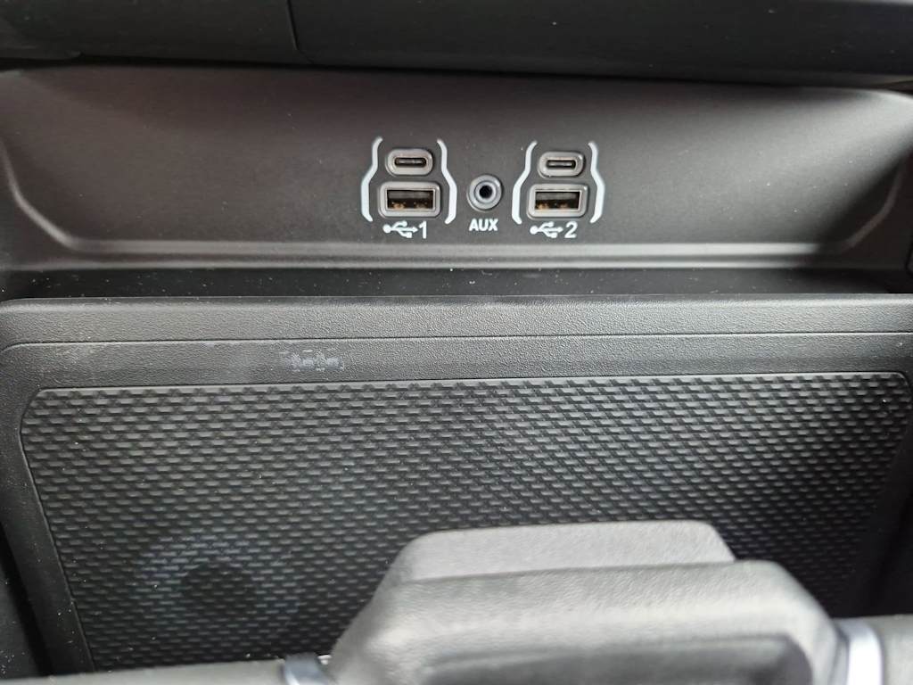 Thumbnail: 2026 RAM 1500 - 35
