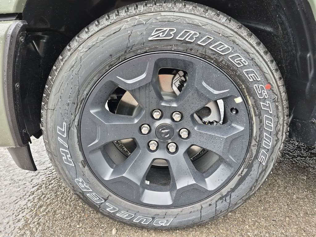 Thumbnail: 2026 RAM 1500 - 8