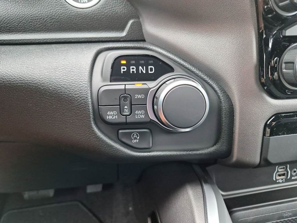 Thumbnail: 2026 RAM 1500 - 36