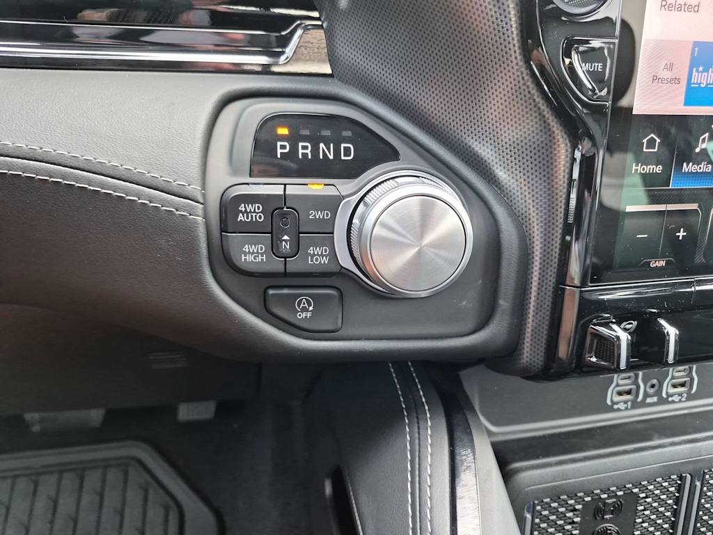Thumbnail: 2026 RAM 1500 - 35