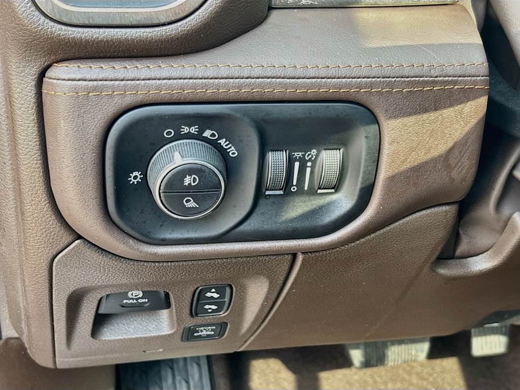 Thumbnail: 2025 RAM 1500 - 20
