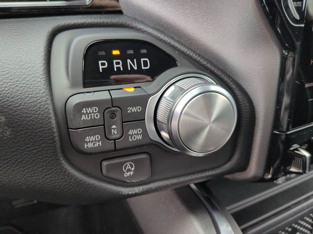 Thumbnail: 2026 RAM 1500 - 31