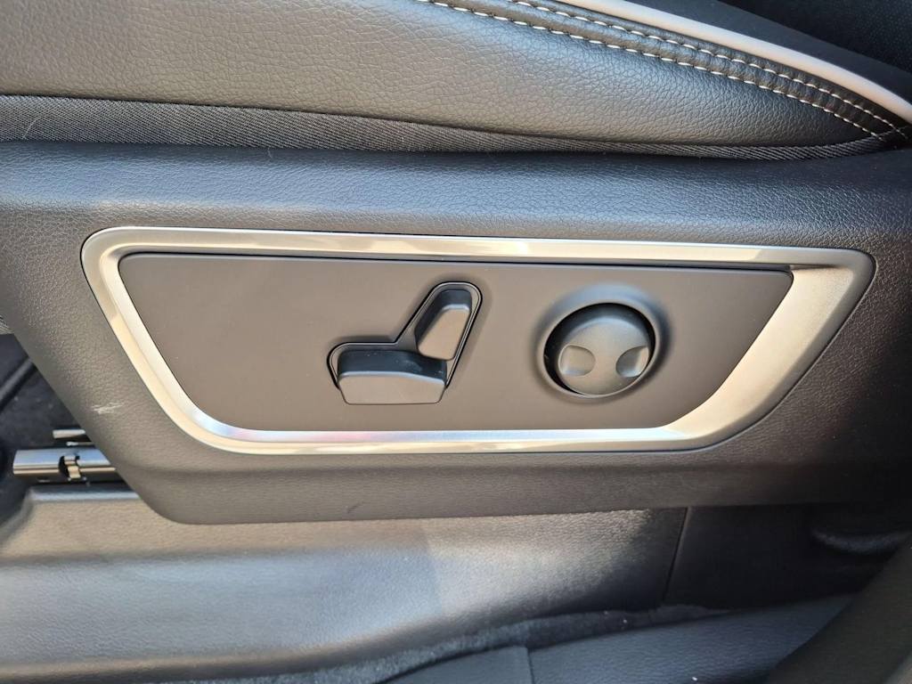 Thumbnail: 2026 RAM 1500 - 23