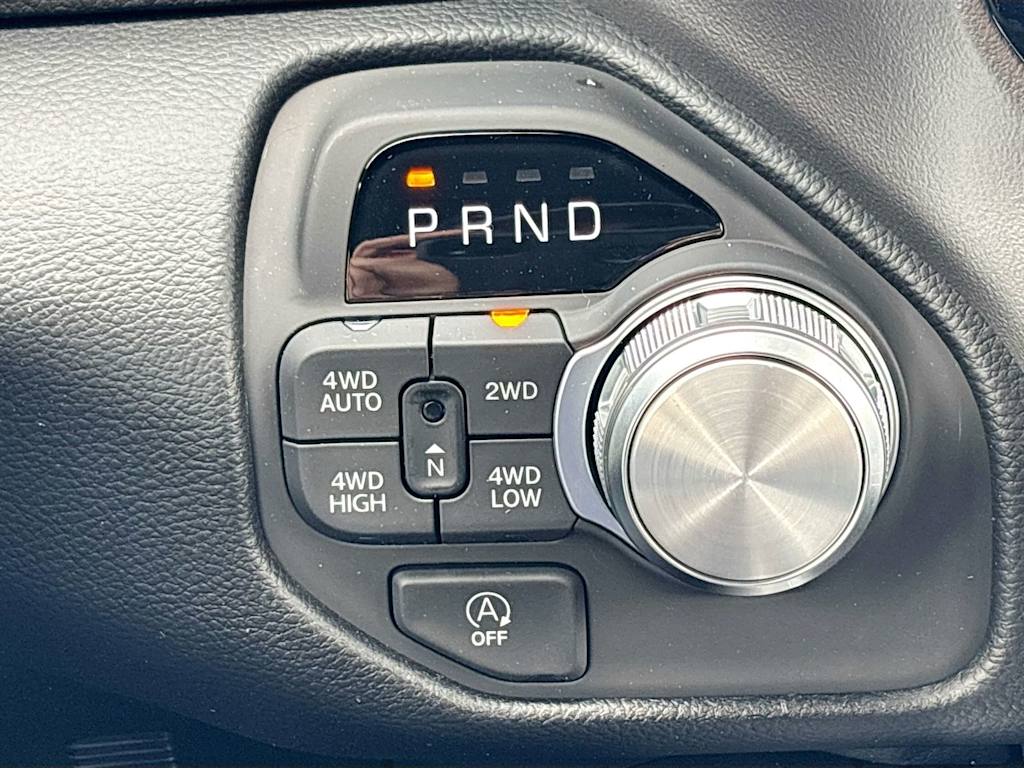 Thumbnail: 2026 RAM 1500 - 26